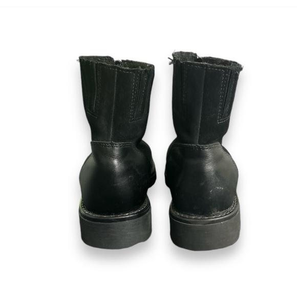 LA CANADIENNE Black Leather & Suede Bootie Made in Canada - Picture 3 of 8